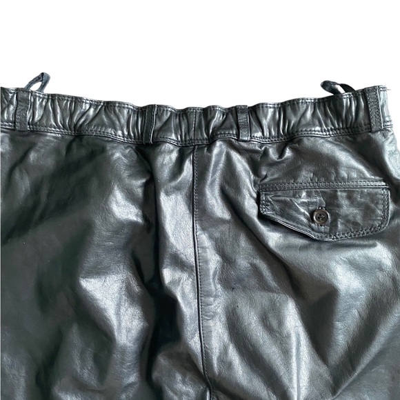 Vintage High Rise Black leather pants - Picture 3 of 9